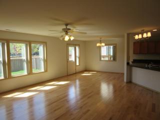 16933 183rd Pl, Seattle WA  98058-8812 exterior