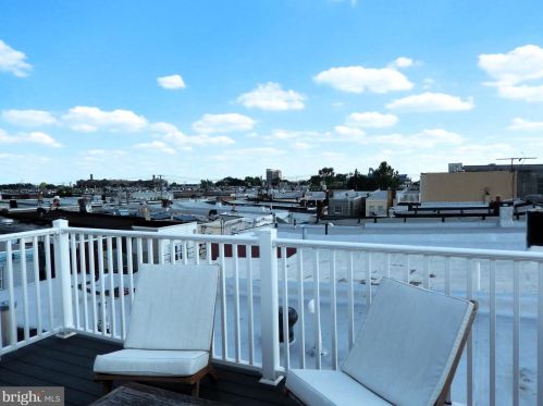 2423 Iseminger St, Philadelphia PA  19148-3517 exterior