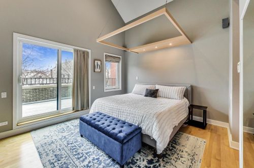 2637 Wayne Ave, Chicago IL 60614-1231 exterior