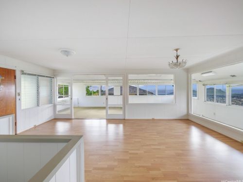 1986 Paula Dr, Honolulu HI  96816-3940 exterior