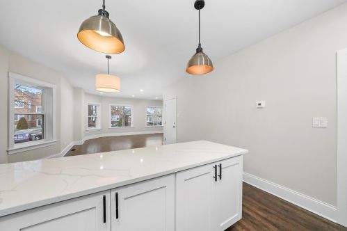 4825 Oakdale Ave, Chicago IL  60641-5139 exterior