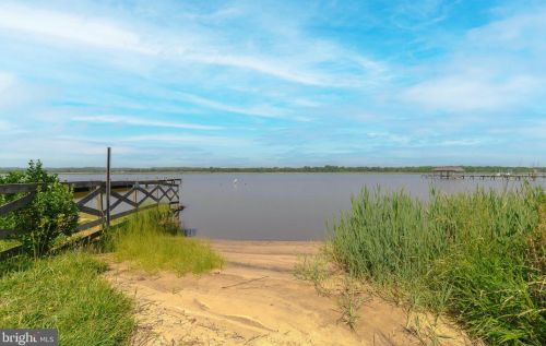 3148 Holland Clf Rd, Huntingtown MD 20639-9725 exterior