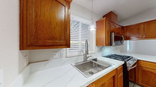 84 Seville, Tustin CA 92780-5958 exterior