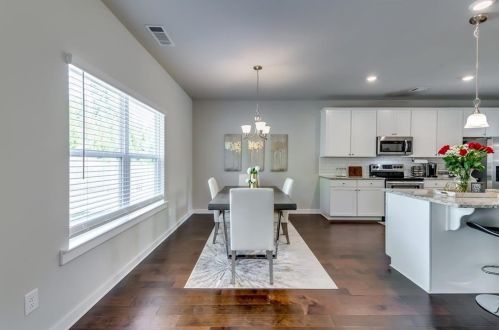 3217 Camden Ct, Atlanta GA  30349-5469 exterior