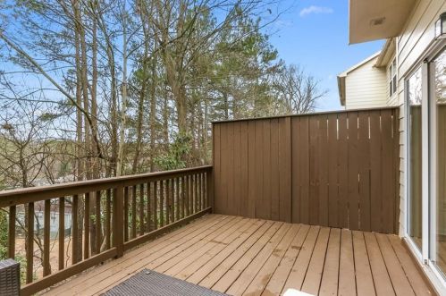 1085 Liberty Pkwy, Atlanta GA  30318-9394 exterior