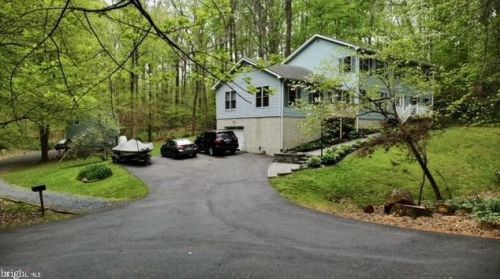 151 Autumn Ct, Huntingtown MD 20639-3400 exterior