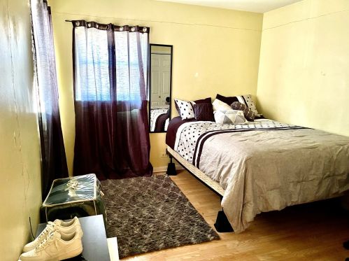 2116 9 Ave, Broadview IL 60153-1919 exterior