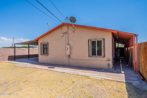 2419 23 St, Tucson AZ 85711-4916 exterior