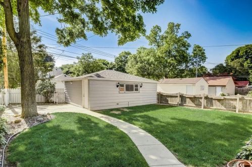 2847 77 St, Milwaukee WI 53219-2766 exterior