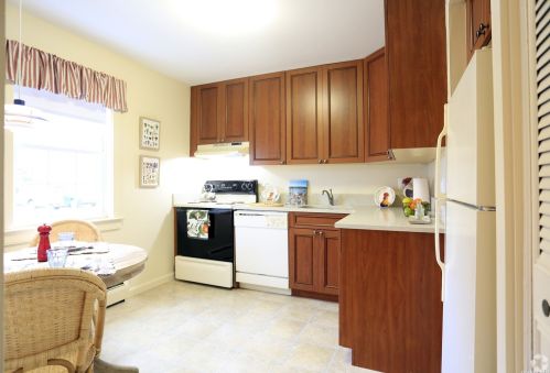 243 Milligan Rd, Babylon NY  11704-8235 exterior