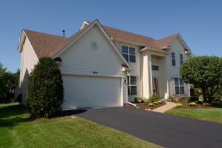 2497 Crestview Dr, Aurora IL  60502-9014 exterior