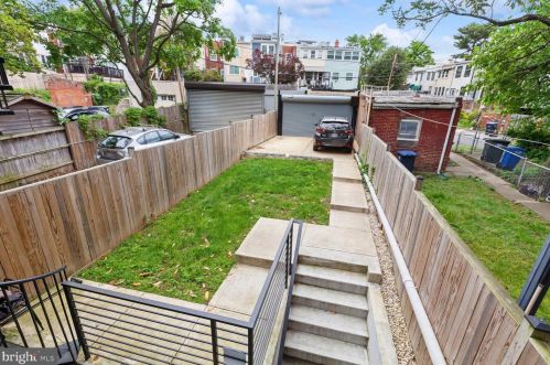 1317 Spring Rd, Washington DC  20010-1324 exterior