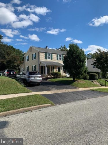 1115 Mulberry St, Chester, PA 19015-3045