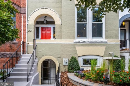 2121 R St, Washington DC  20008-4521 exterior