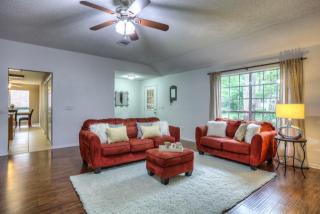 34 Indian Sage Cir, Spring TX  77381-4632 exterior