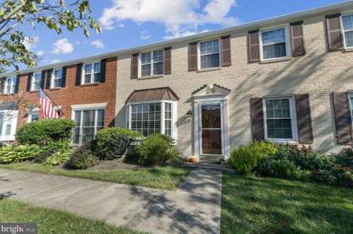 2509 Dearing St, Alexandria VA  22302-1808 exterior