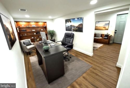 3101 Memorial St, Alexandria VA 22306-1542 exterior