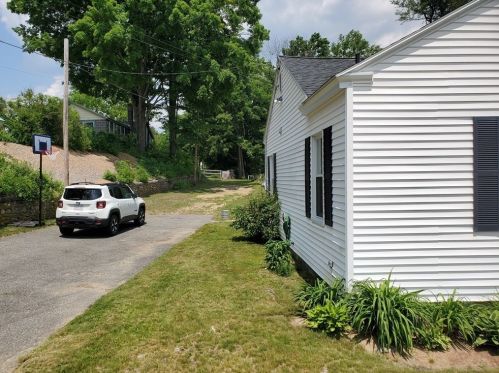 125 Main St, Ware, MA 01082-1349