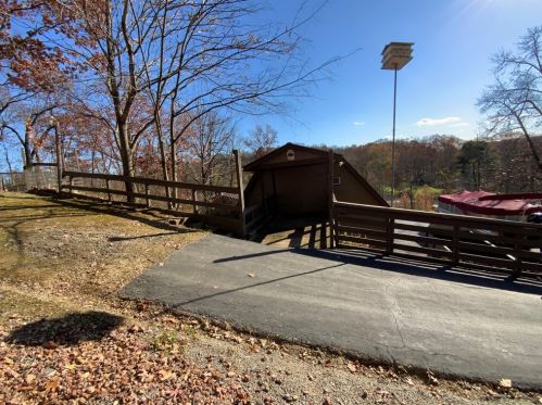 2594 Us Route 30, Hookstown PA 15050-1415 exterior