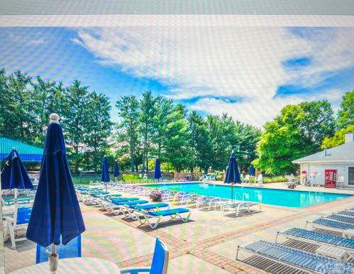 41 Dartmouth Way, New Brunswick NJ 08902-4289 exterior