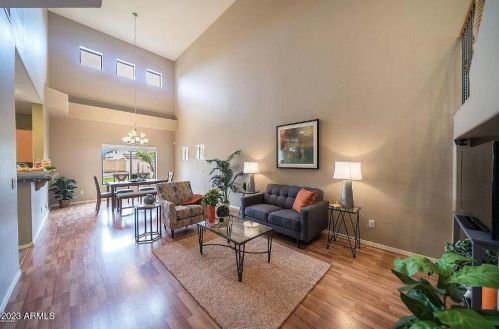 2214 Carolina Dr, Phoenix AZ  85023-2263 exterior