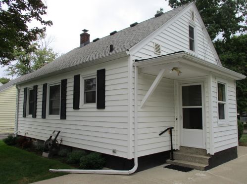 3104 Morgan St, Kalamazoo MI 49001-4497 exterior