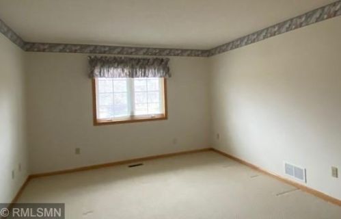 1001 Fairway Dr, Princeton MN 55371-2243 exterior