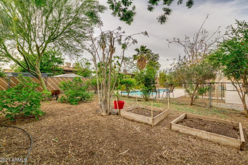 3844 Bloomfield Rd, Phoenix AZ  85032-7334 exterior