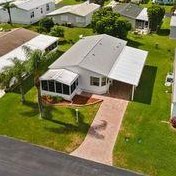 384 Seahorse Ter, Fort Pierce FL 34982-7946 exterior