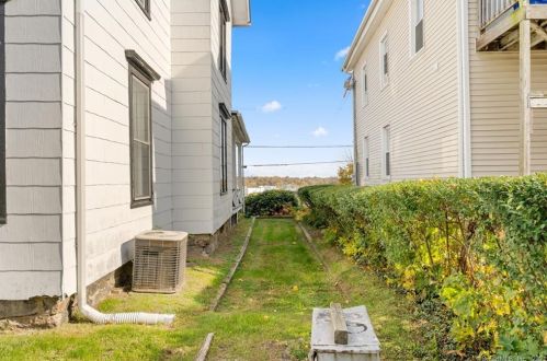 12 Prospect Ave, Norwalk CT 06850-3705 exterior