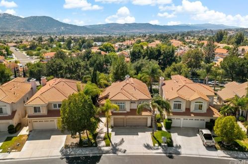 45297 Camino Monzon, Temecula, CA 92592-1236