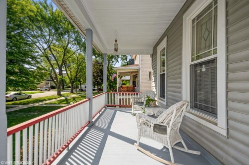 3856 Keystone Ave, Chicago, IL 60641-3123