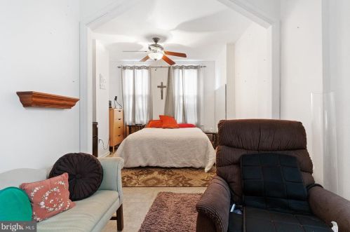 2015 17 St, Philadelphia PA 19121-2341 exterior