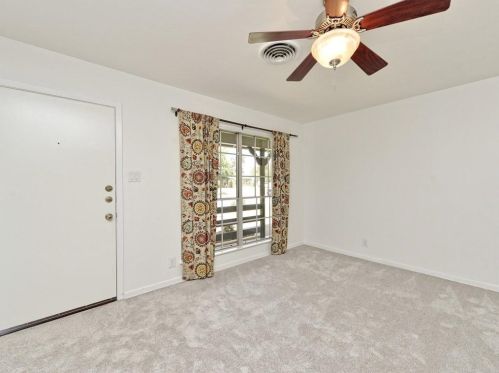 8511 Burrell Dr, Austin TX  78757-7829 exterior