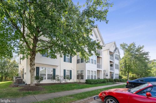 7512 Snowpea Ct, Alexandria VA 22306-2256 exterior