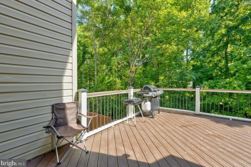 3822 Elmwood Towne Way, Alexandria VA  22303-1161 exterior