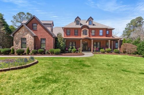 4728 Reed Rd, Gainesville, GA 30507-8778