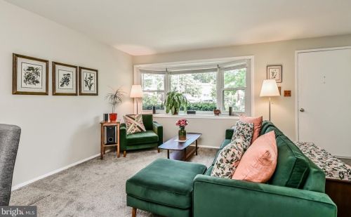 5615 Chase Ct, Alexandria VA 22312-6318 exterior