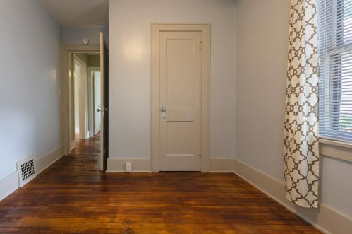 205 Maple St, Kalamazoo MI 49001-2814 exterior