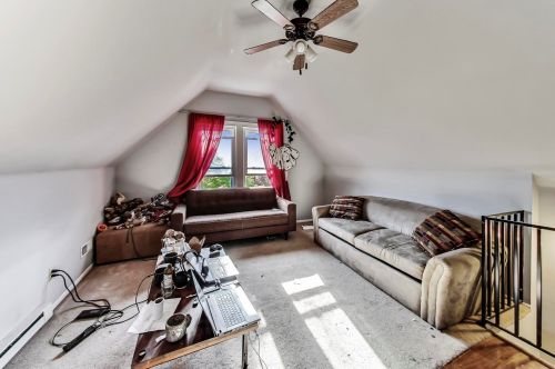 3831 Central Park Ave, Chicago IL 60618-4102 exterior