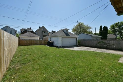 1436 57th St, Milwaukee, WI 53214