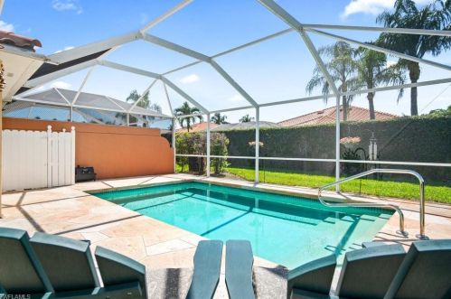 5045 Kingston Way, Naples FL 34119-9542 exterior