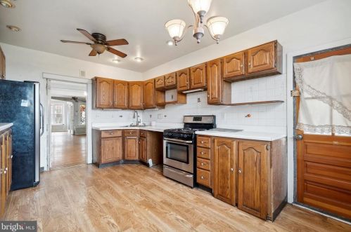 7158 Cottage St, Philadelphia PA 19124-2136 exterior