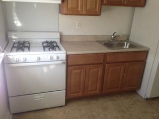 7508 Lange St, Baltimore MD  21224-3327 exterior