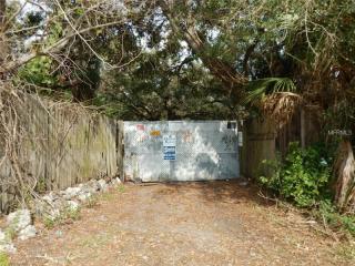 6111 Memorial Hwy, Tampa FL  33615-4538 exterior