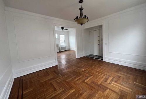 191 Bellevue Ave, Montclair NJ  07043-1864 exterior