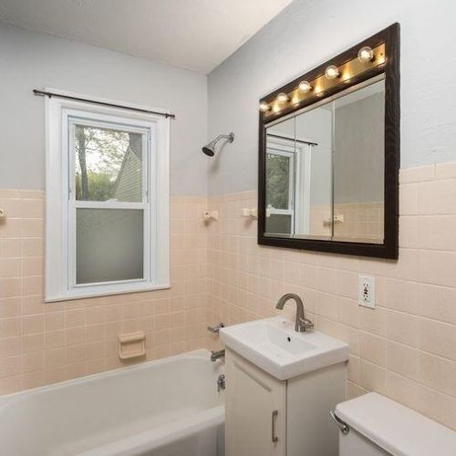 2441 111, Milwaukee WI 53226-4111 exterior