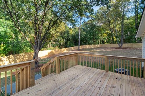 2061 Marbut Forest Dr, Lithonia GA  30058-7827 exterior