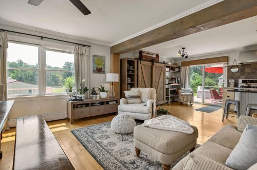 10 Hidden Valley Dr, Dover NH 03820-5231 exterior