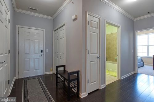 1442 Sierra Dr, Trenton NJ 08619-2071 exterior